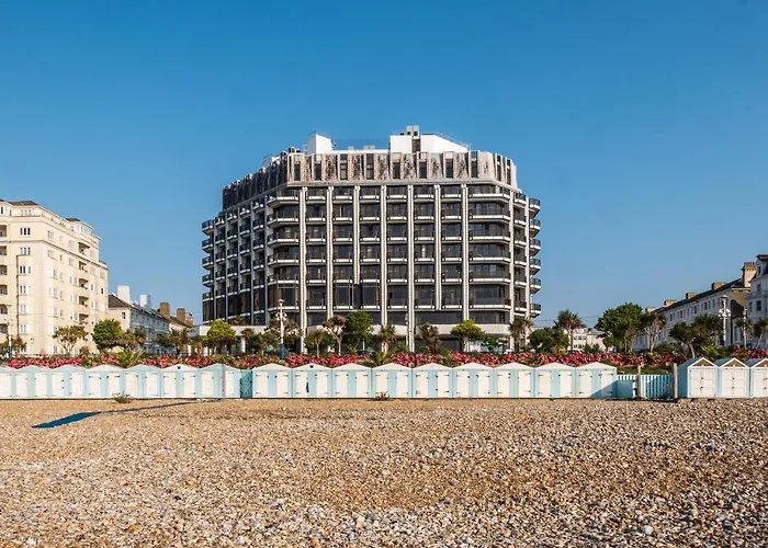 Hotels in Eastbourne with Restaurants: Enjoy a Culinary Delight During Your Stay