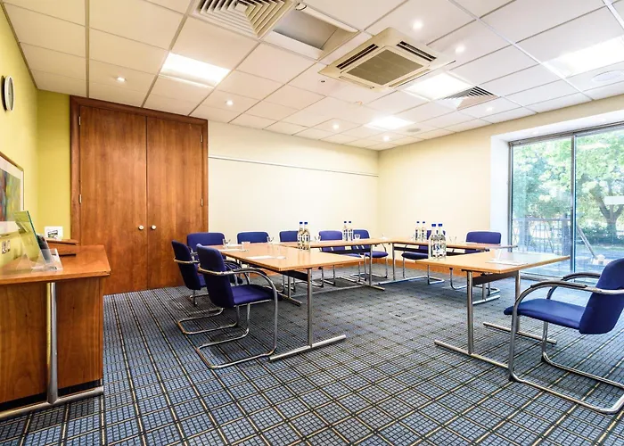 Top Hotels in Portsmouth Harbour UK