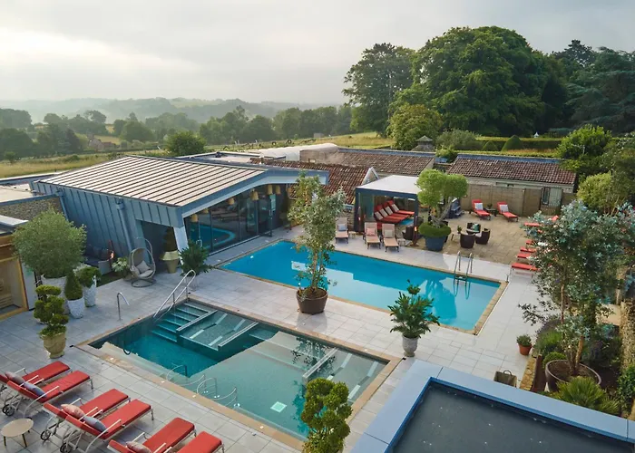Top Luxury Spa Hotels in Bath for Utmost Relaxation