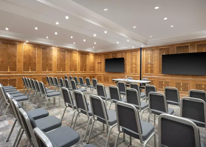 Top 4 Star Hotels in Bristol, UK