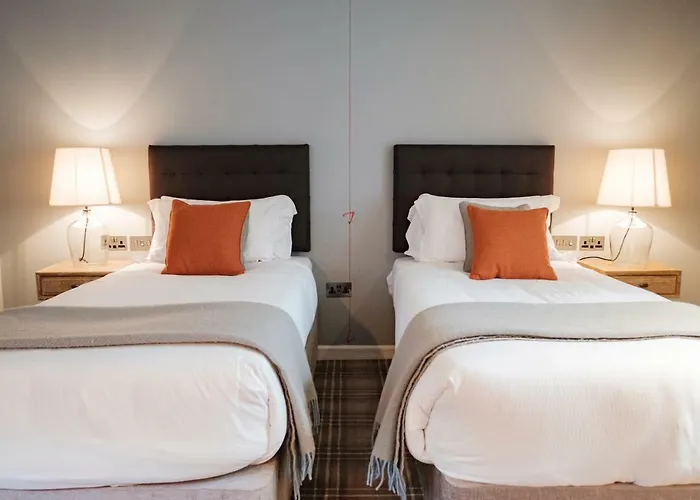 Top Hotels in Woking Area for All Travelers